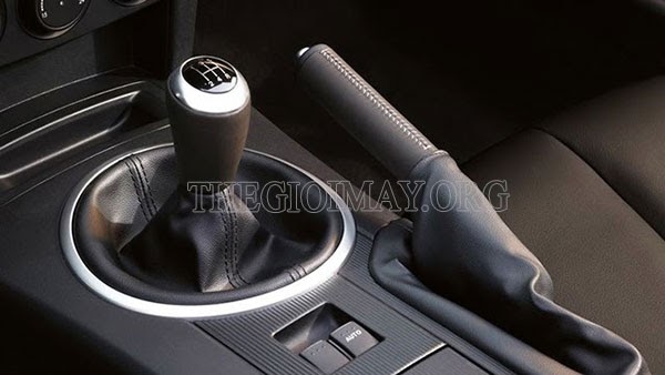 Hướng dẫn đề pa qua dốc với phanh tay