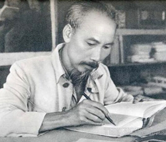 Bác Hồ là một tấm gương sáng sở hữu phẩm chất đạo đức chí công vô tư