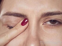 Giải mã nháy mắt phải ở nữ theo khung giờ