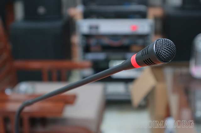 Microphone phát biểu