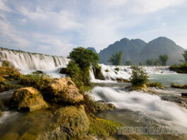 Giải thích ý nghĩa của câu thành ngữ “Lên thác xuống ghềnh”