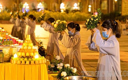 Lễ Vu Lan là ngày để con cháu tỏ lòng biết ơn đối với các đấng sinh thành